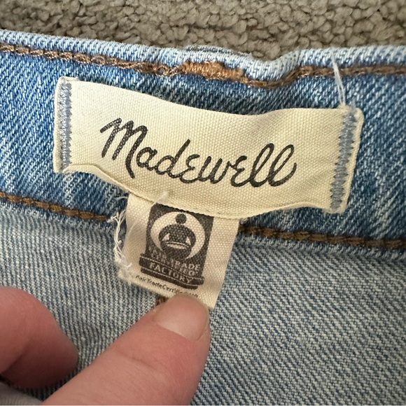 Madewell High-Rise Denim Shorts in Astell Wash Ripped Edition Size 27 - Picture 4 of 9